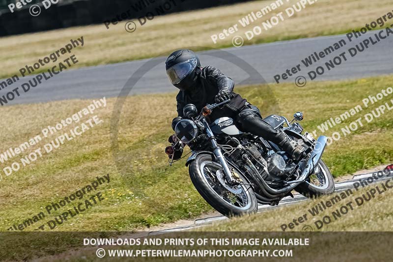 cadwell park;cadwell park photographs;cadwell trackday photographs;enduro digital images;event digital images;eventdigitalimages;peter wileman photography;racing digital images;trackday digital images;trackday photos